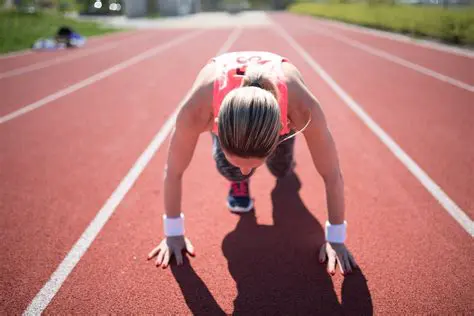 Atletas que juegan un solo deporte