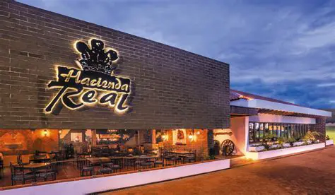 El restaurante La Hacienda es excelente