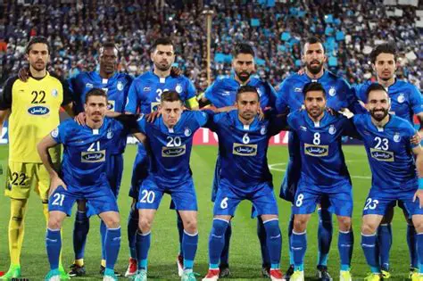 باشگاه فوتبال استقلال تهران: غول آبی‌پوش پایتخت با ریشه‌هایی به عمق تاریخ و افتخاراتی به وسعت قاره آسیا