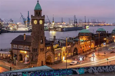Hambourg : Perle du Nord, Ville Portuaire et Carrefour Culturel de l'Allemagne