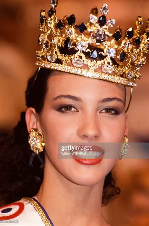 Linda Hardy: The Enduring Legacy of a French Icon, From Miss France to Screen Star