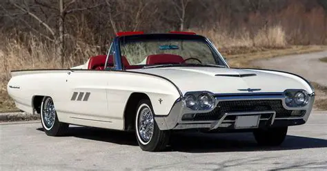 muscle cars like the Ford Thunderbird and Chevrolet Bel Air