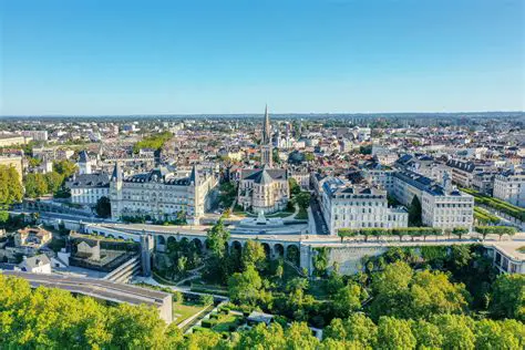 Pau – Toulouse : Le Guide Ultime pour un Voyage Inoubliable