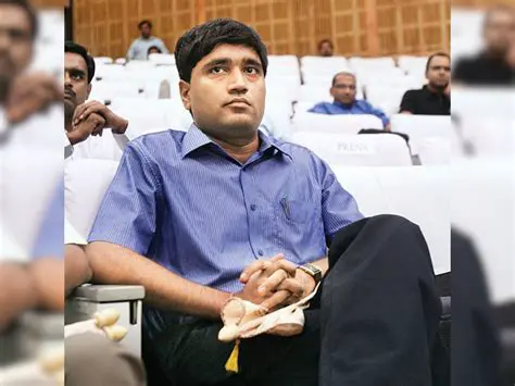 Sanjiv Chaturvedi: A Beacon of Integrity in the IAS Fraternity